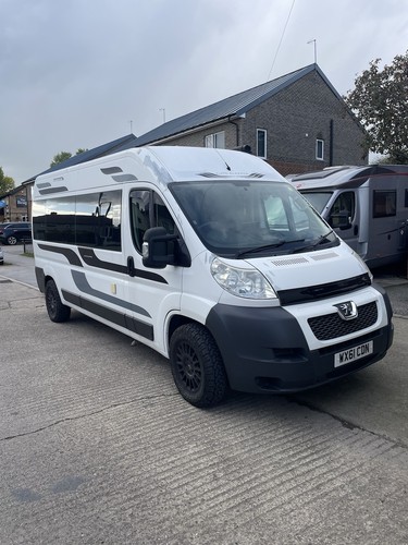 Berth campervan - 2,